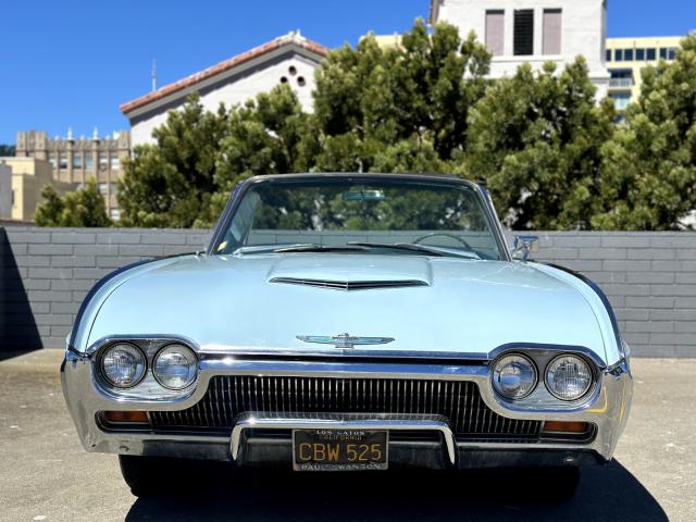 Ford Thunderbird image 1