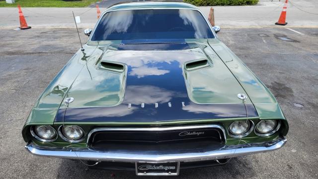 Dodge Challenger image 9