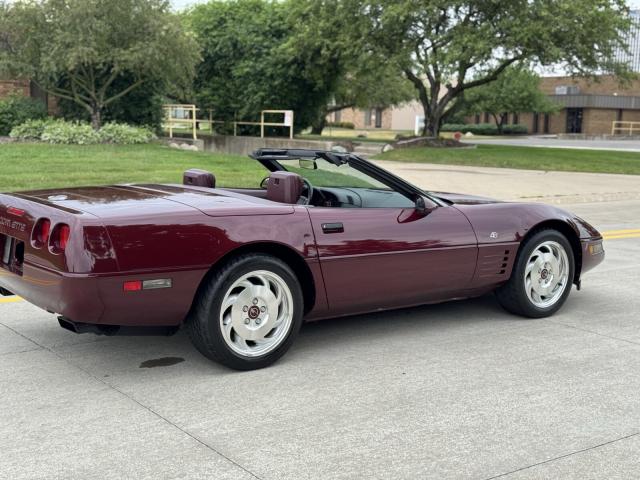 Chevrolet Corvette image 1