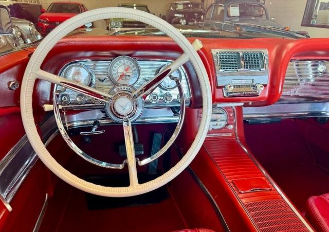 Ford Thunderbird image 2