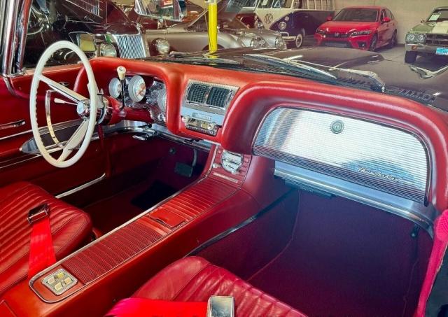 Ford Thunderbird image 4