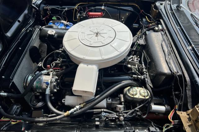 Ford Thunderbird image 9