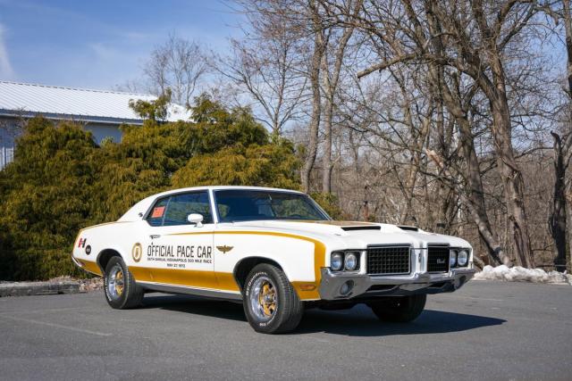 Oldsmobile Cutlass Hurst/olds image 5