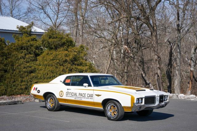 Oldsmobile Cutlass Hurst/olds image 8