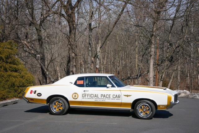 Oldsmobile Cutlass Hurst/olds image 6