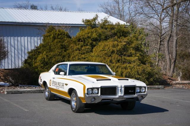 Oldsmobile Cutlass Hurst/olds image 7