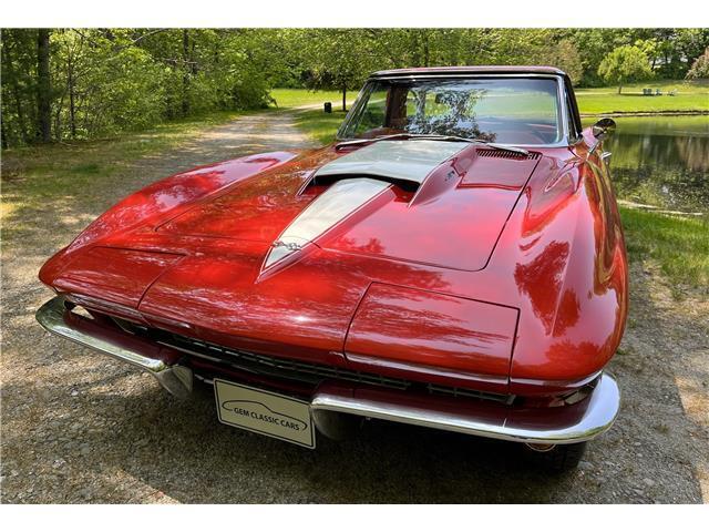 Chevrolet Corvette image 6