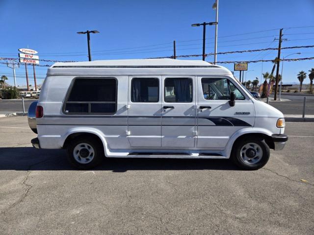 Dodge Ram Van image 2