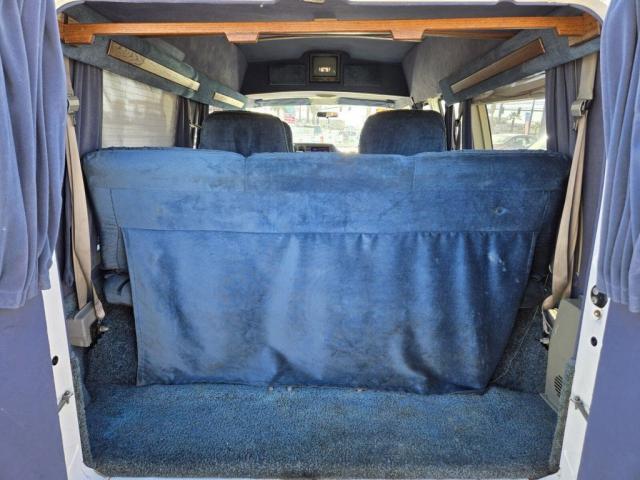 Dodge Ram Van image 4
