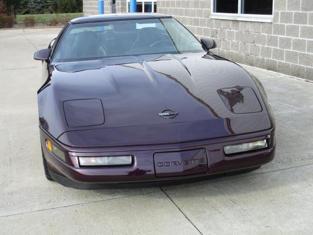 Chevrolet Corvette image 1