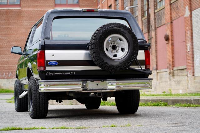 Ford Bronco image 4