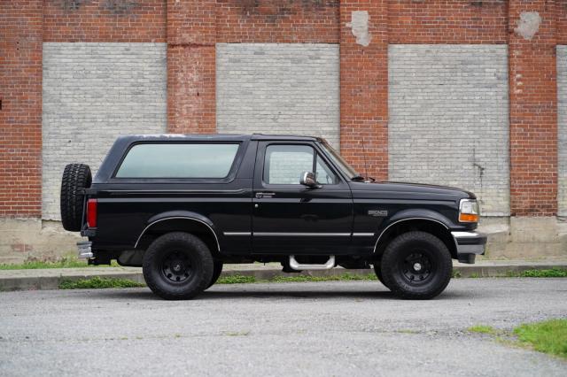 Ford Bronco image 3