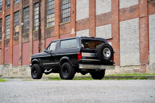 Ford Bronco image 6