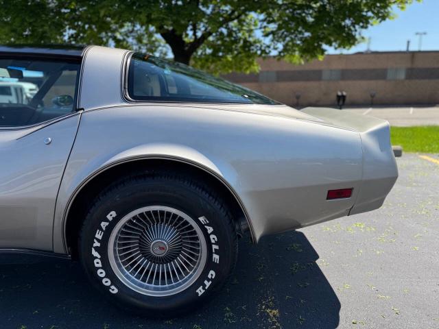 Chevrolet Corvette image 4
