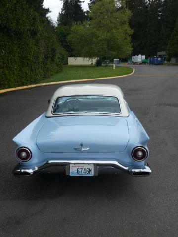 Ford Thunderbird image 3