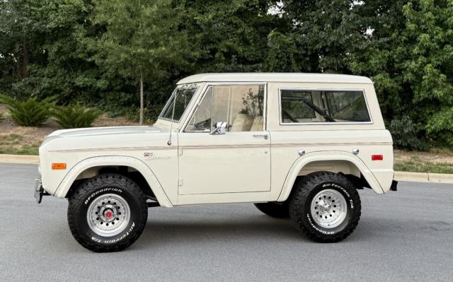 Ford Bronco image 6