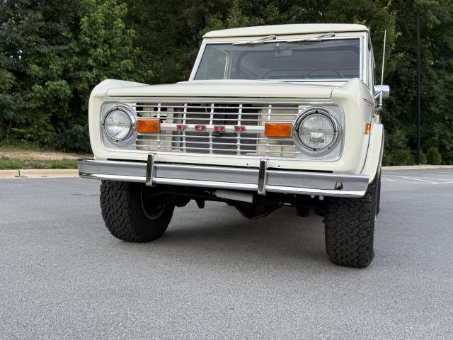 Ford Bronco image 4