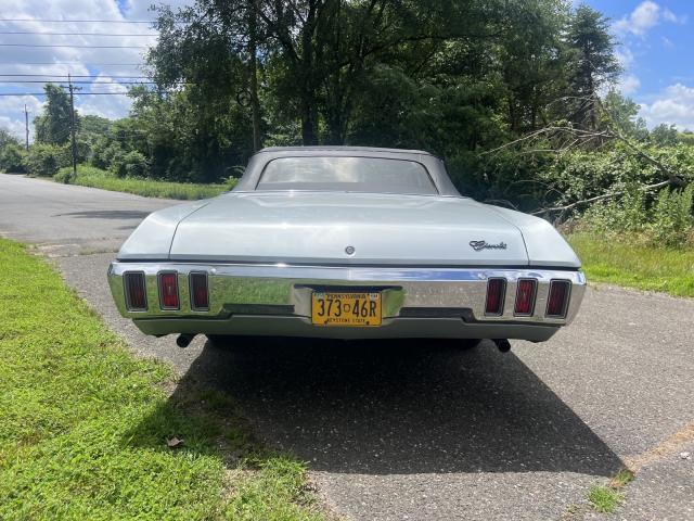 Chevrolet Impala image 6