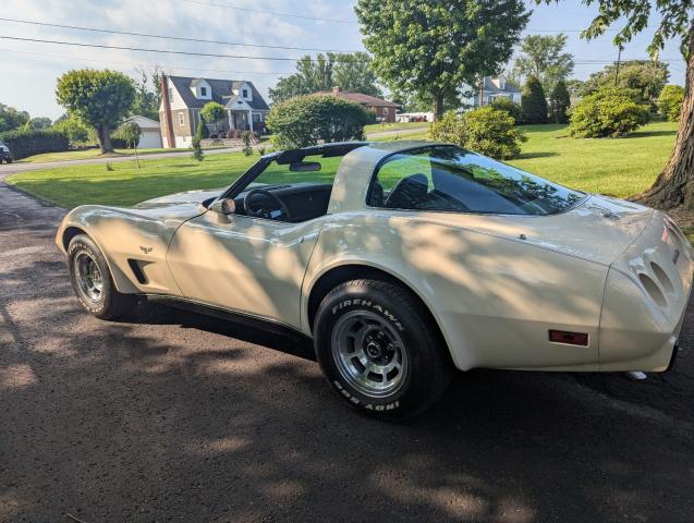 Chevrolet Corvette image 6