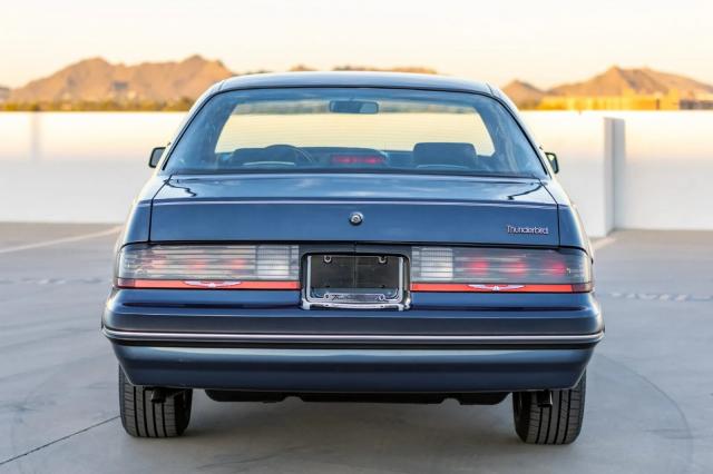 Ford Thunderbird image 5