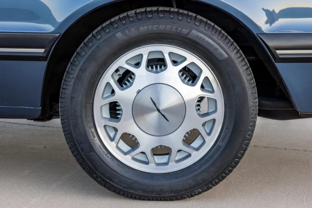 Ford Thunderbird image 4
