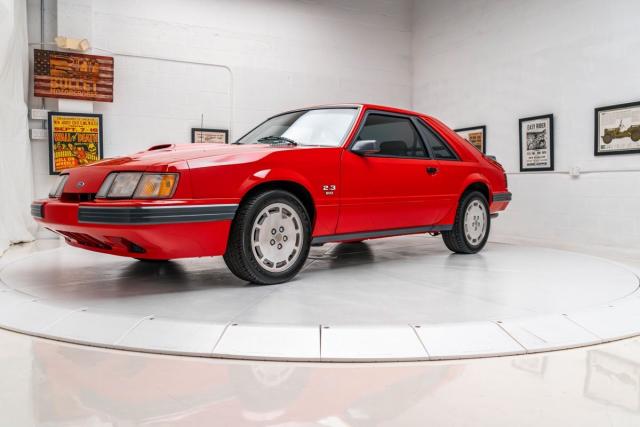 Ford Mustang image 2