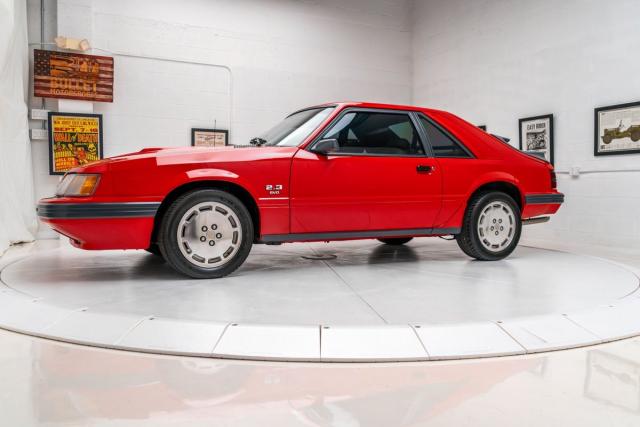Ford Mustang image 1