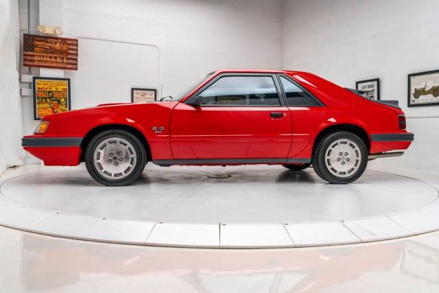 Ford Mustang image 3