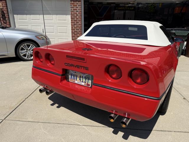 Chevrolet Corvette image 5