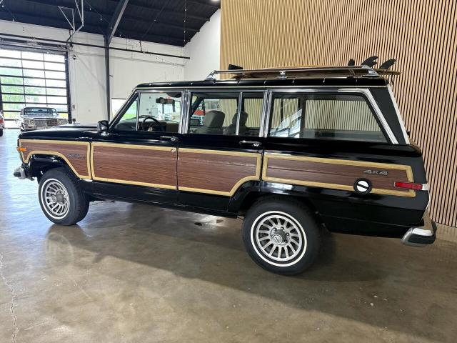 Jeep Wagoneer image 9
