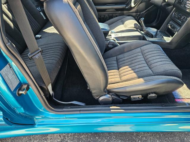 Ford Mustang image 9