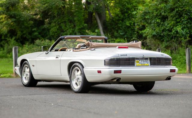 Jaguar Xjs image 9