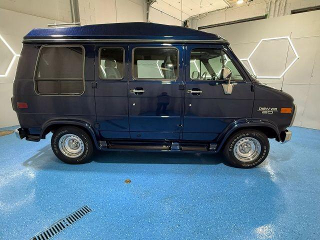 Chevrolet Sportvan G20 image 7