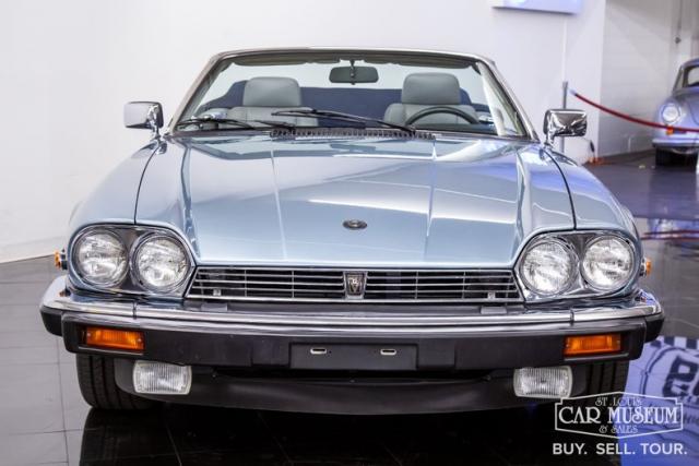 Jaguar Xj-S image 1
