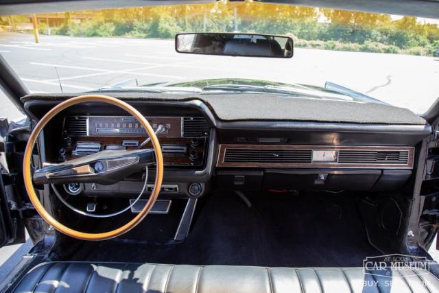 Lincoln Continental Lehmann-Peterson image 5