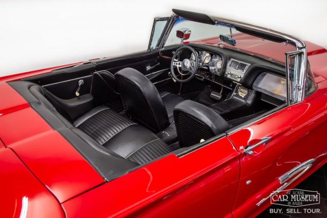 Ford Thunderbird image 2
