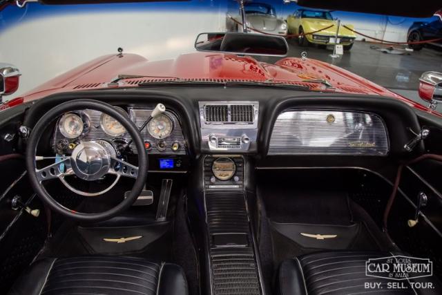 Ford Thunderbird image 8