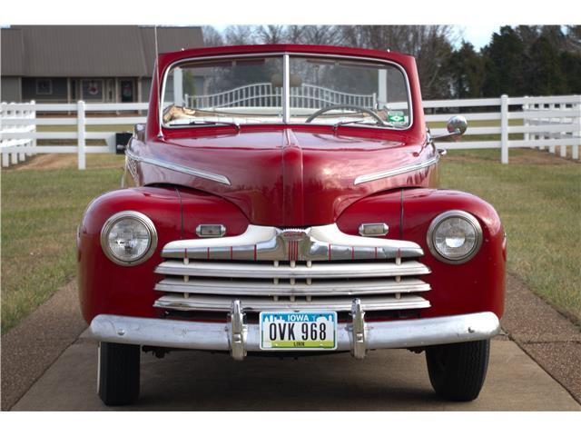 Ford Deluxe image 8