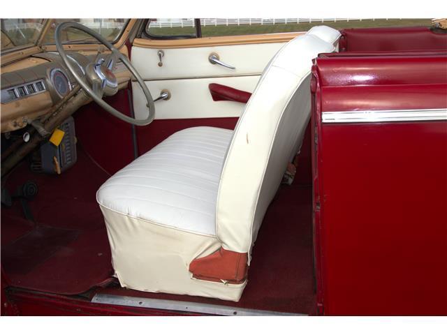 Ford Deluxe image 3