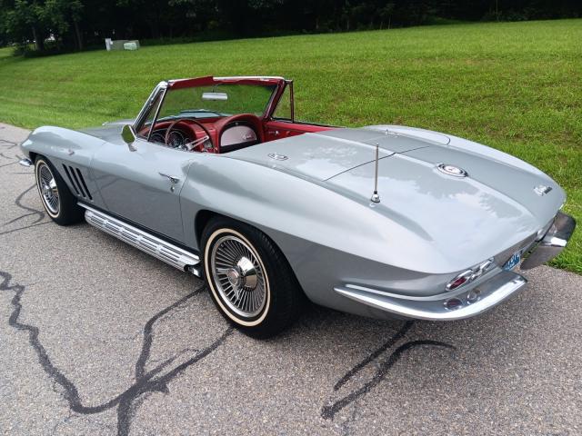 Chevrolet Corvette image 5