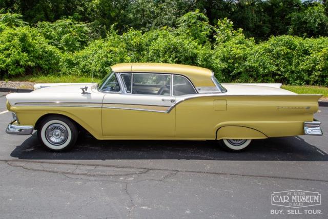 Ford Fairlane 500 Skyliner Retractable image 3