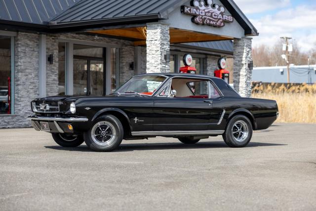 Ford Mustang image 9