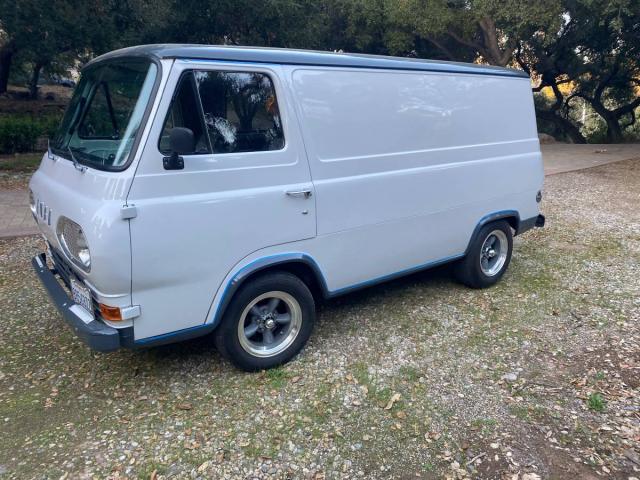 Ford Econoline image 5