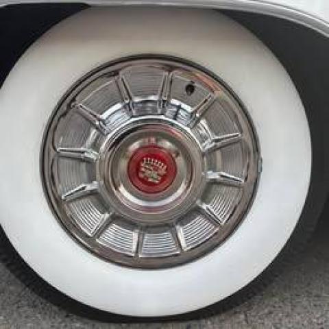 Cadillac Coupe Deville image 6