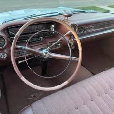 Cadillac Coupe Deville image 3
