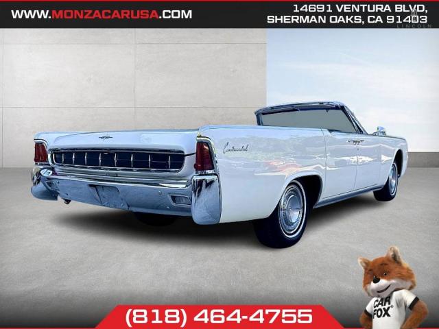 Lincoln Continental image 8