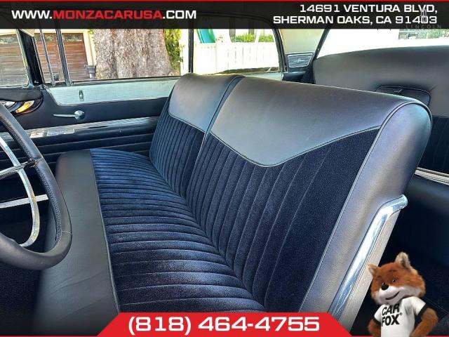 Lincoln Continental image 6