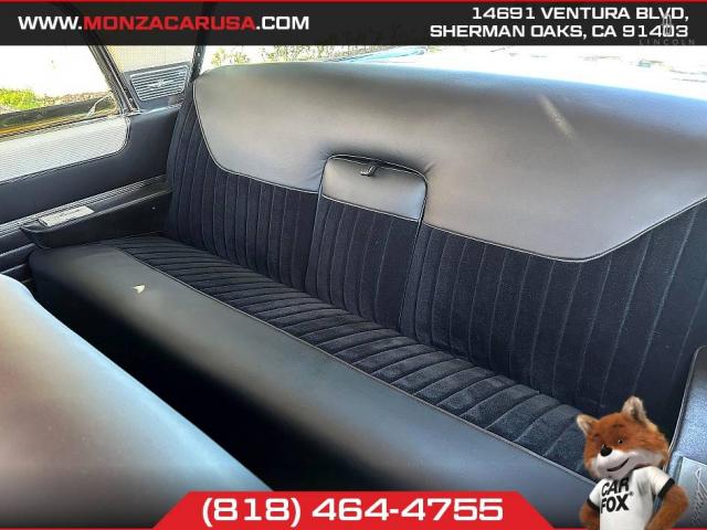 Lincoln Continental image 2