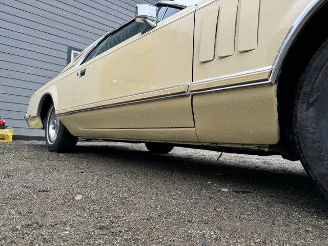 Lincoln Continental Mark V image 3