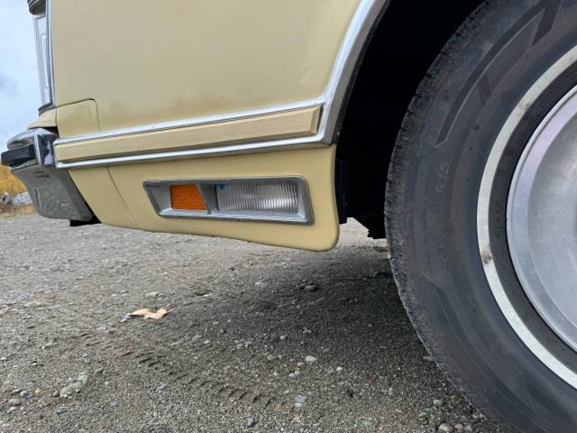 Lincoln Continental Mark V image 6
